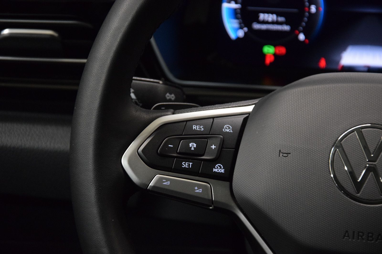 Fahrzeugabbildung Volkswagen Caddy Style Maxi Navi LED ACC 7 Sitze