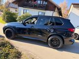 BMW X5 M50d LED SKY PANO AHK M PAKET HARMANN - BMW X5 M50 aus 2019