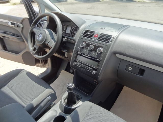 Fahrzeugabbildung Volkswagen Touran Trendline/2.Hd/PDC/Klima/Steuerkette NEU/