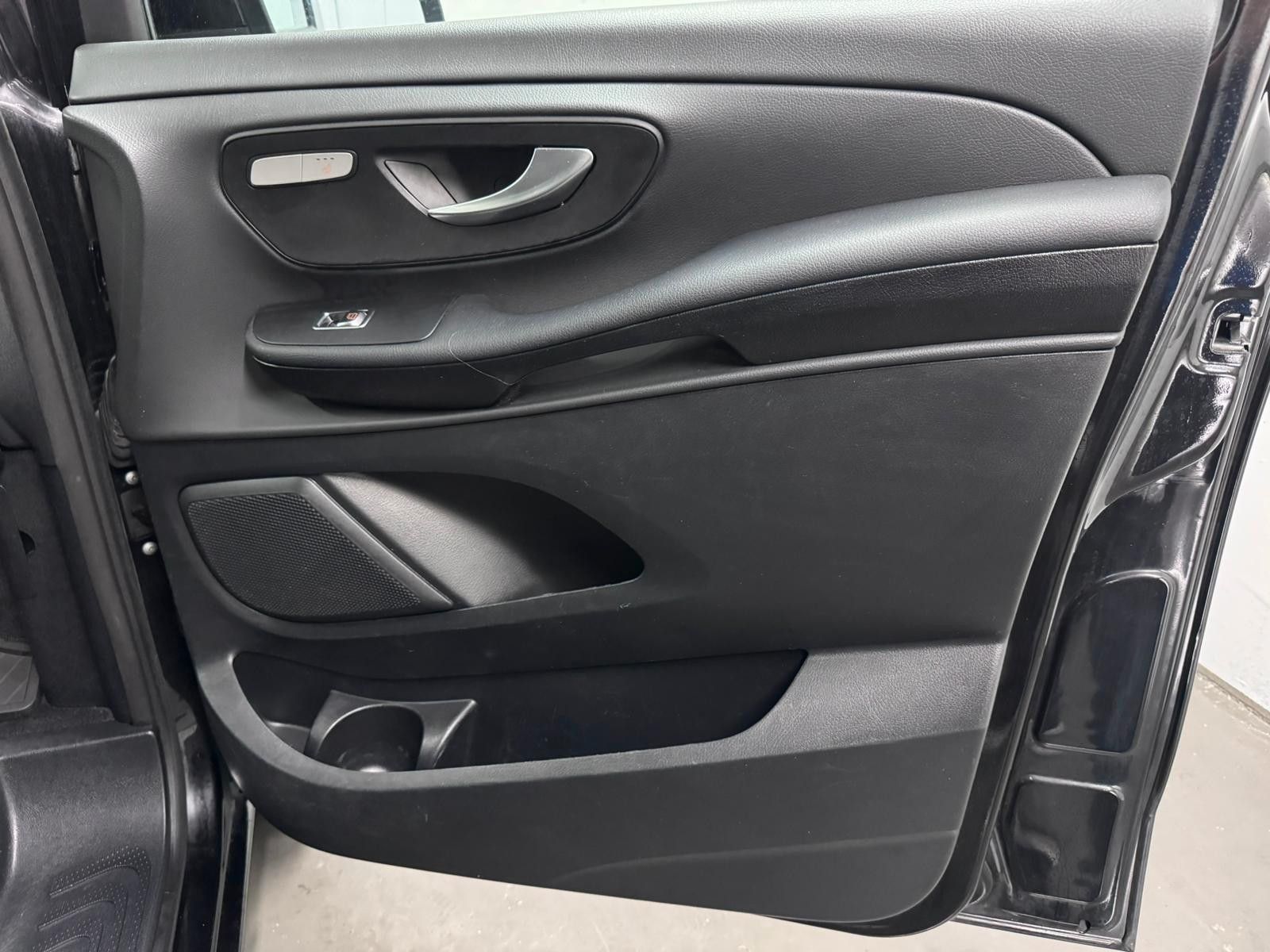 Fahrzeugabbildung Mercedes-Benz V 250 d 4Matic Aut. lang*DISTRO*LED*NAVI*AHK*SH
