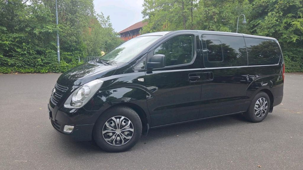 Image of Hyundai H-1