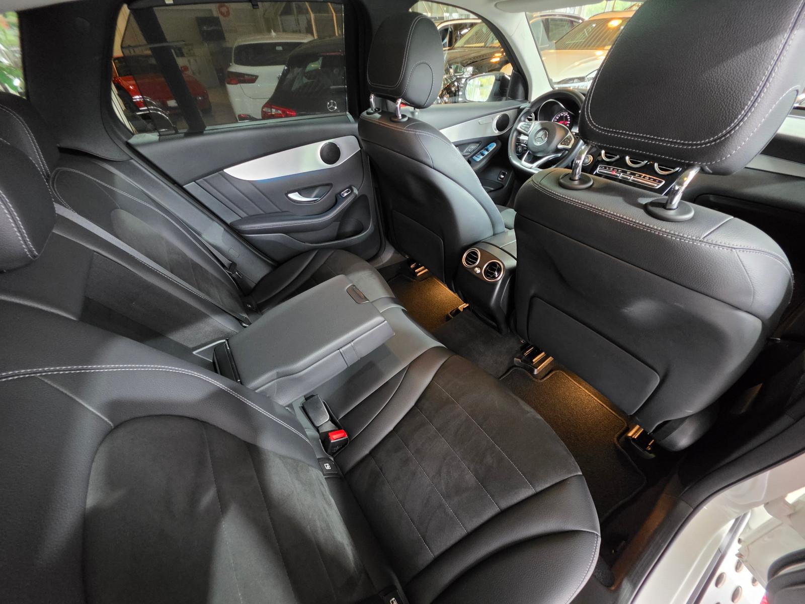 Mercedes-Benz GLC 300 4Matic AMG Line+LED+KAMERA+19" AMG+