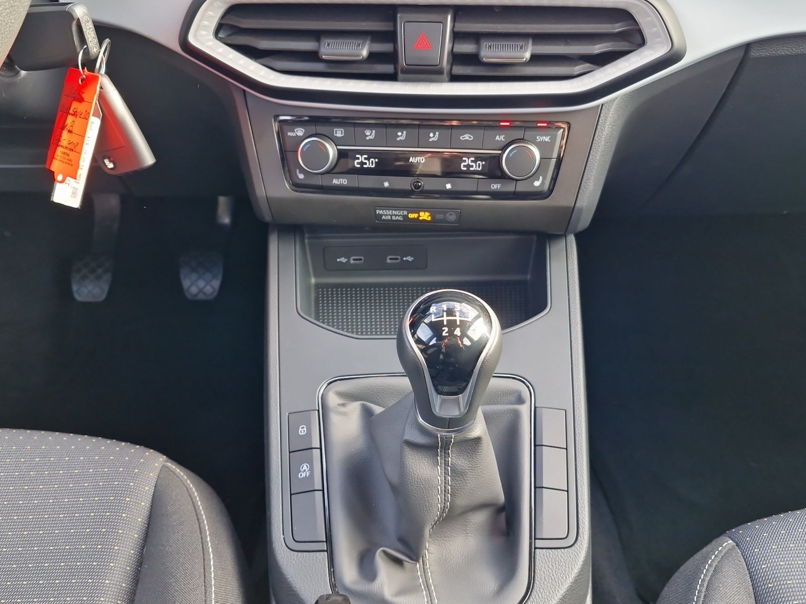 Fahrzeugabbildung SEAT Ibiza Style Edition 1.0 TSI ACC LED APP Climatro