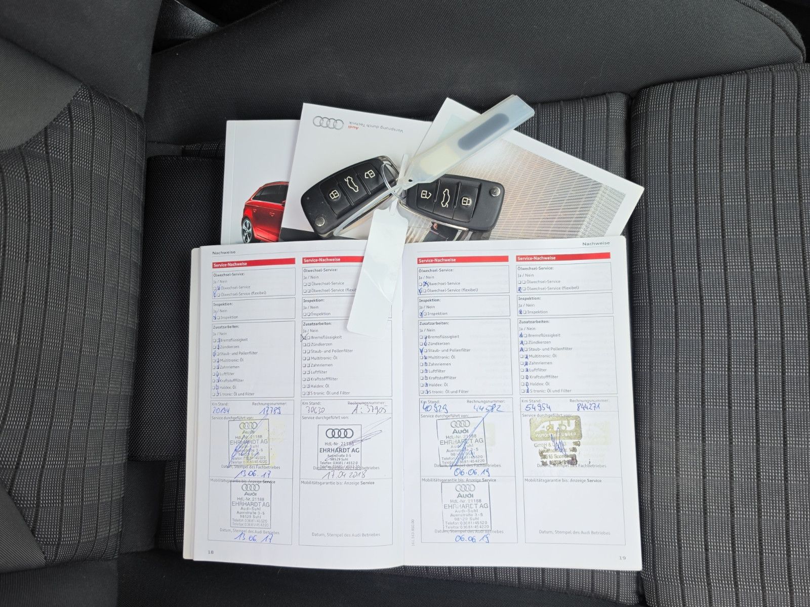 Fahrzeugabbildung Audi A3 Limousine ambition SERVICE TÜV NEU
