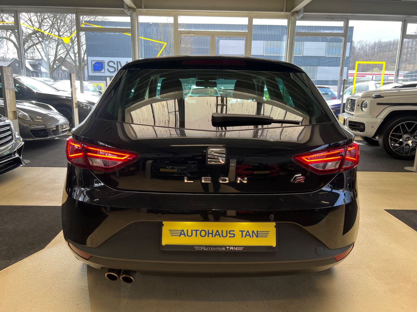 Fahrzeugabbildung SEAT Leon FR 2.0 TDI DSG *LED*NAVI* 1.HAND*