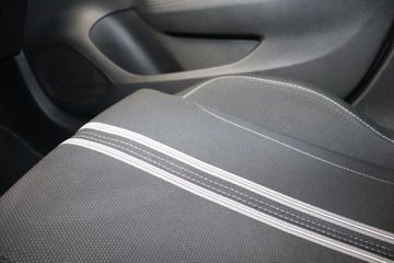 Fotografie 13 des Opel Corsa 1.2 Direct Injection Turbo GS