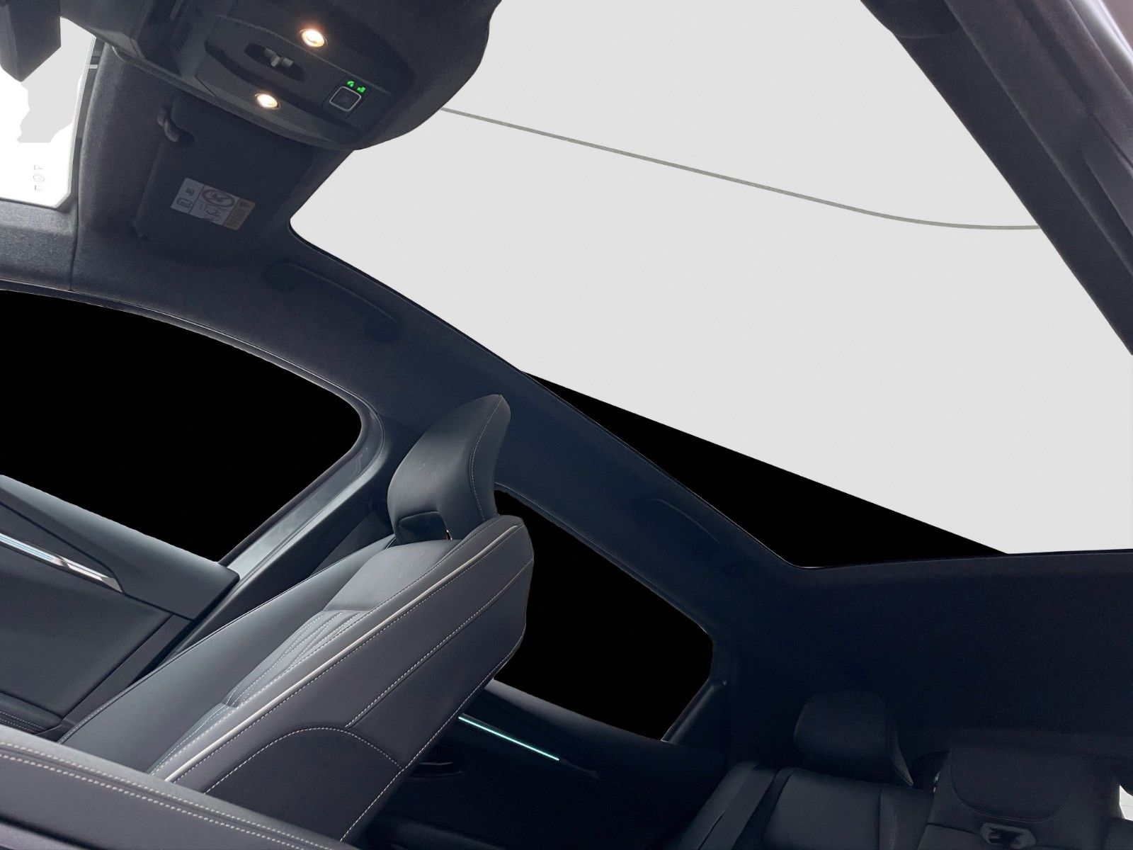 Fahrzeugabbildung Mitsubishi Eclipse Cross Diamant TOP Luxury 87 kWh (22kW)