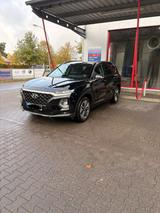 Hyundai SANTA FE 2.4 GDI Premium 4WD 6AT Premium - Hyundai SANTA FE mit Benzin-Antrieb