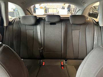 Audi A4 Avant sport *VIRTUALCOCKPIT*BI-XENON*NAVI*