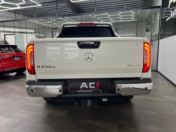 Mercedes X 250 - 10