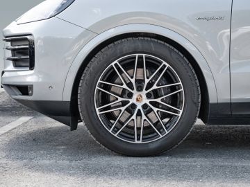 Porsche Cayenne - 6