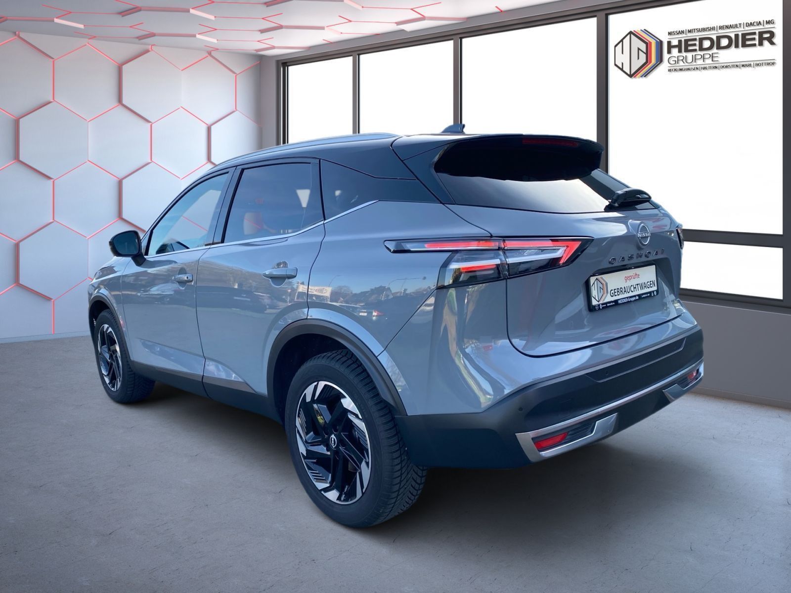 Fahrzeugabbildung Nissan Qashqai 1.3 DIG-T MHEV Automatik N-Connecta *HUD