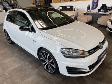 MYAUTOCENTER – Gebraucht- und Jahreswagen mit Werkstattservice in Pfaffenhofen Volkswagen Golf VII Lim. GTD BMT *Kamera*Klima*PDC*