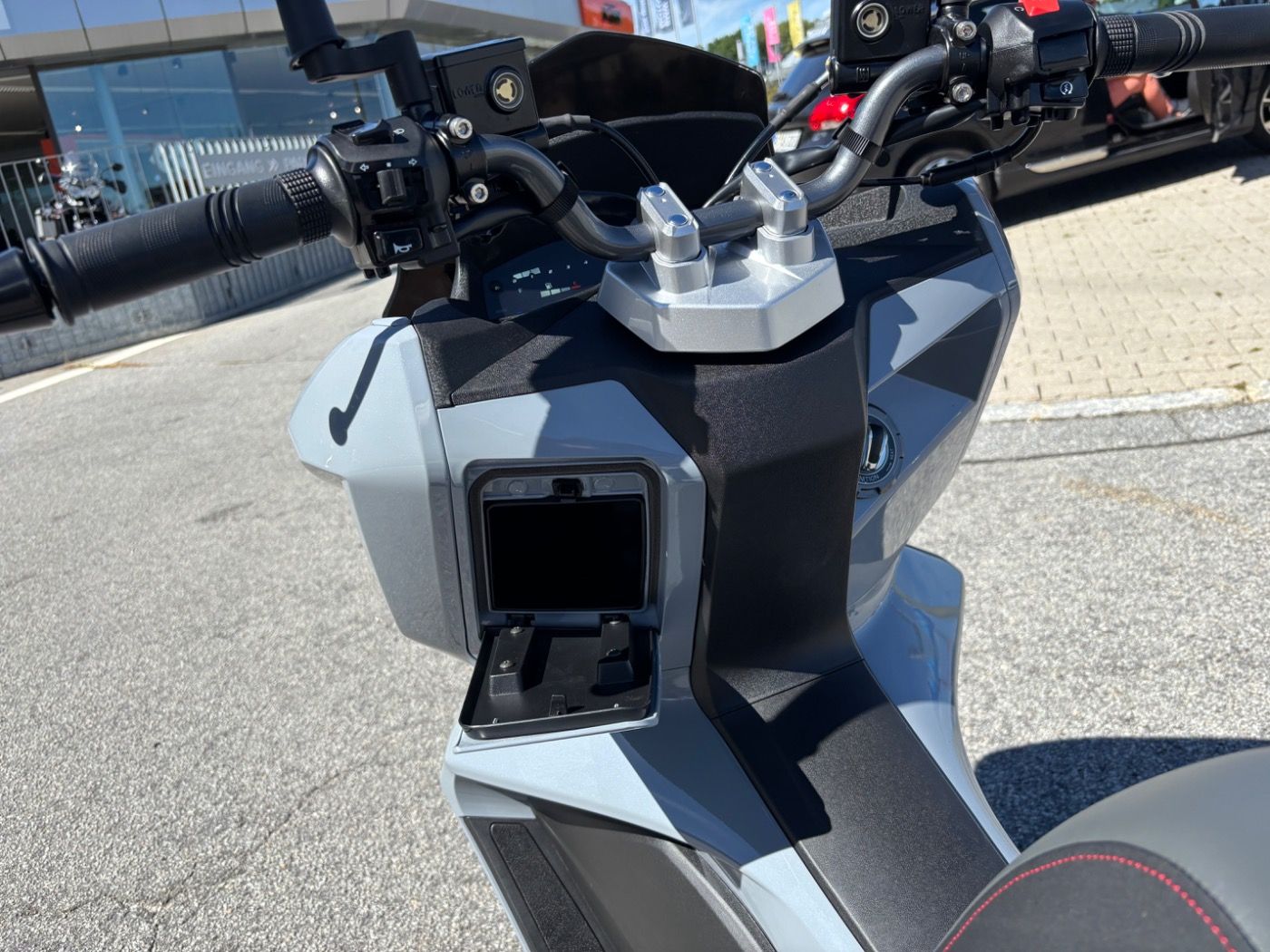 Fahrzeugabbildung SYM Jet X 125 aus 1. Hand