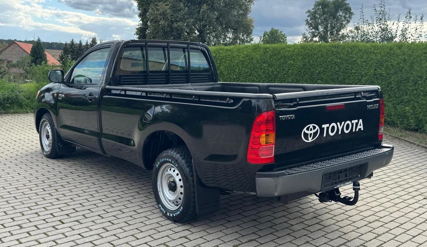 TOYOTA HILUX 2.5 D-4D 120CH - BVM - ATTELAGE FIXE - 159.384 KMS