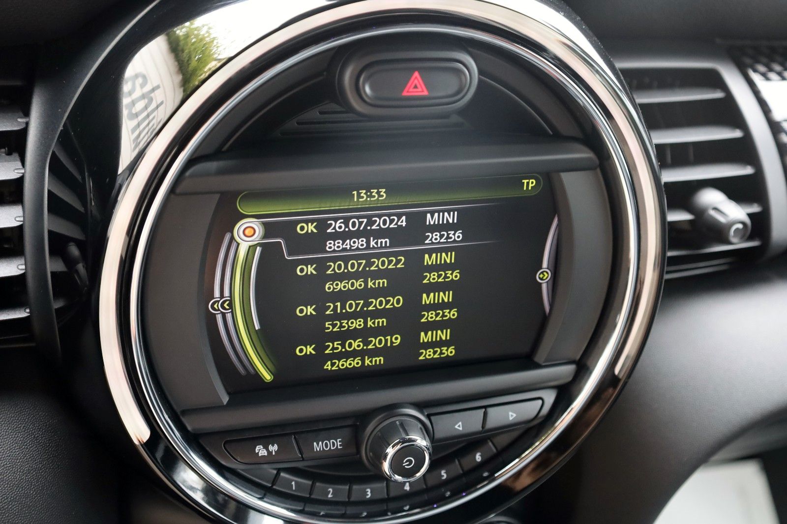 Fahrzeugabbildung MINI COOPER S T.Leder,Navi,LED,SH,PDC,SR+WR