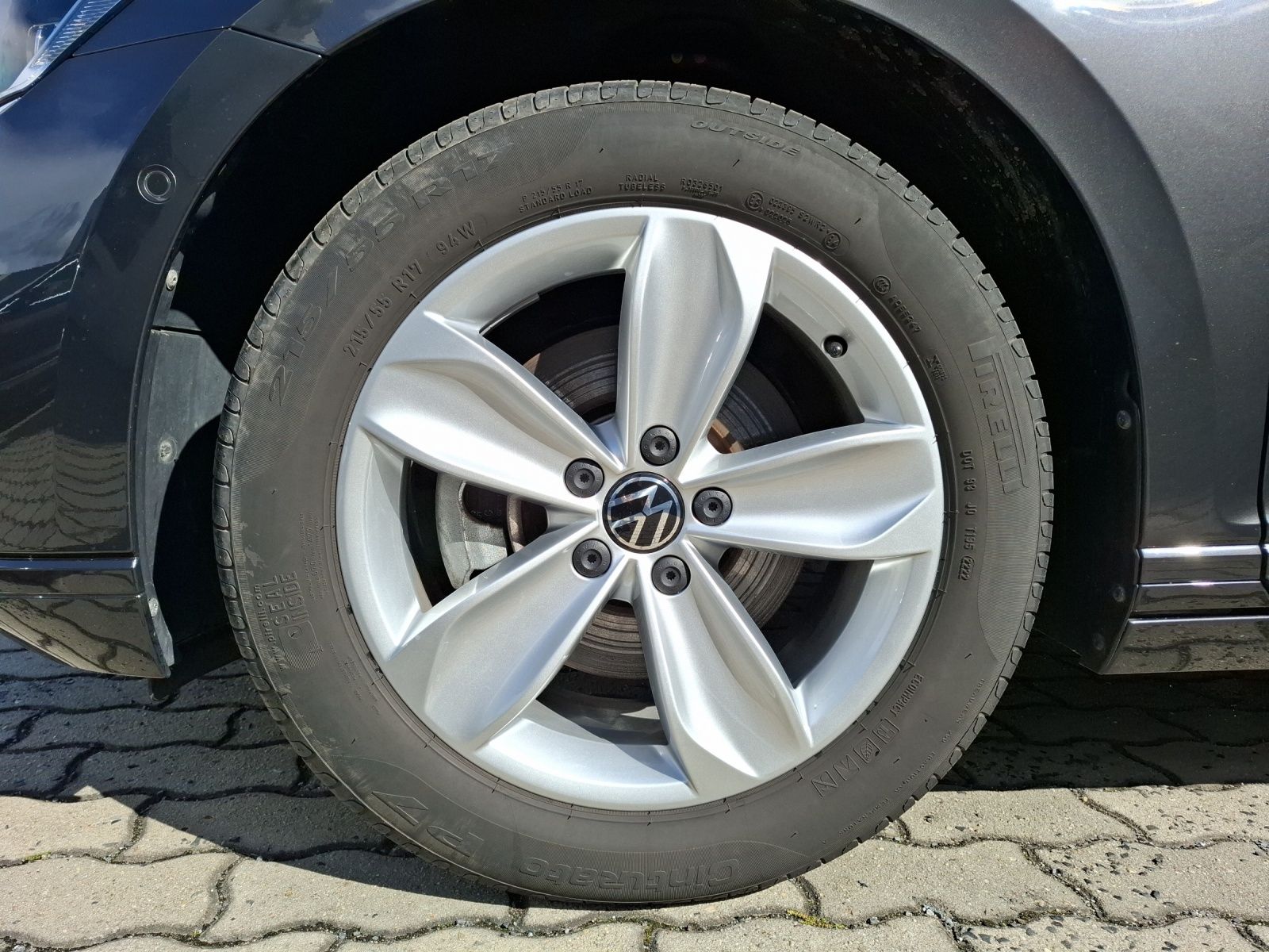 Fahrzeugabbildung Volkswagen Passat Variant TSI Business DSG STH Matrix Navi