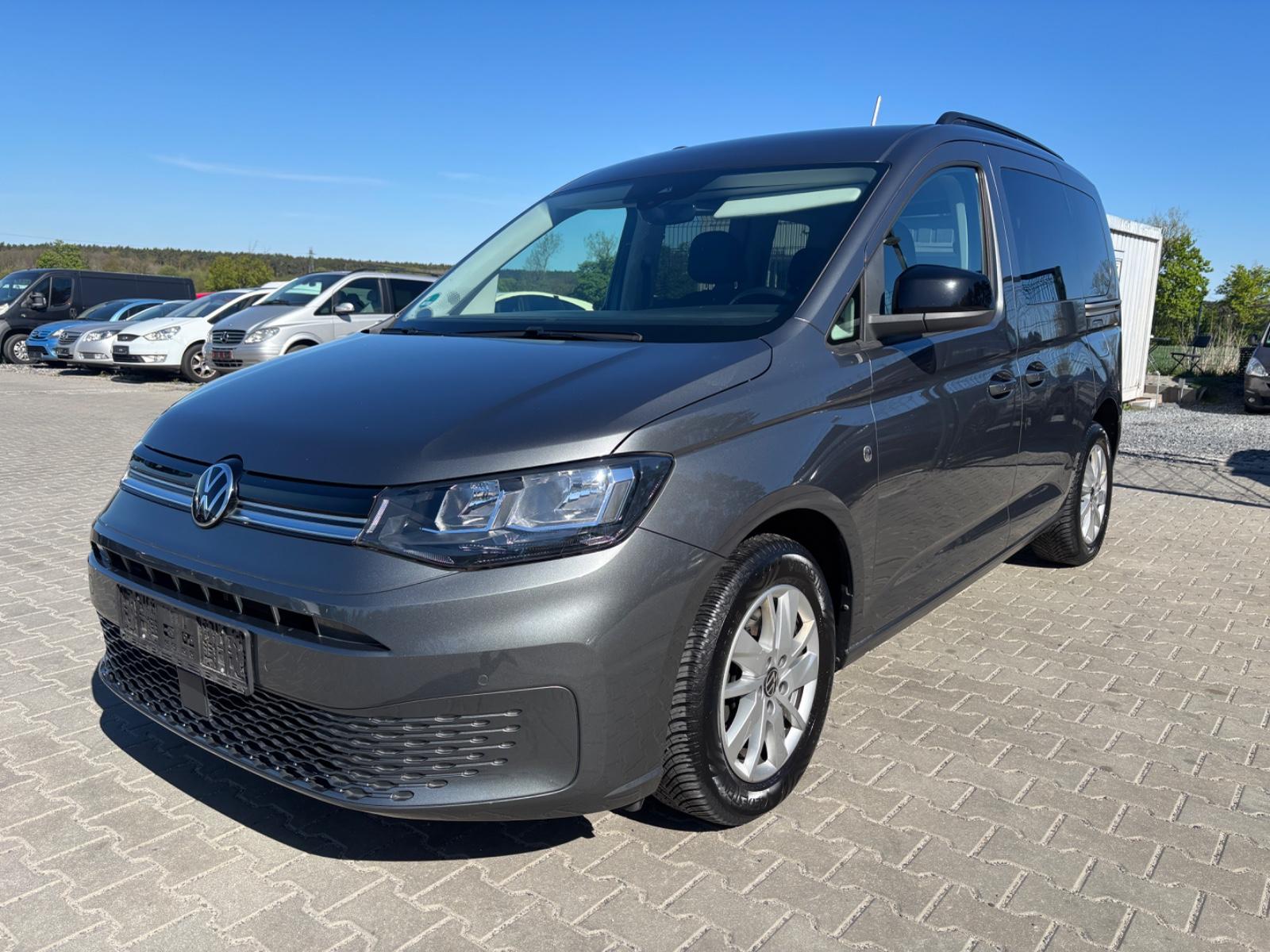 Volkswagen Caddy 1,5TSI DSG Life *Navi*