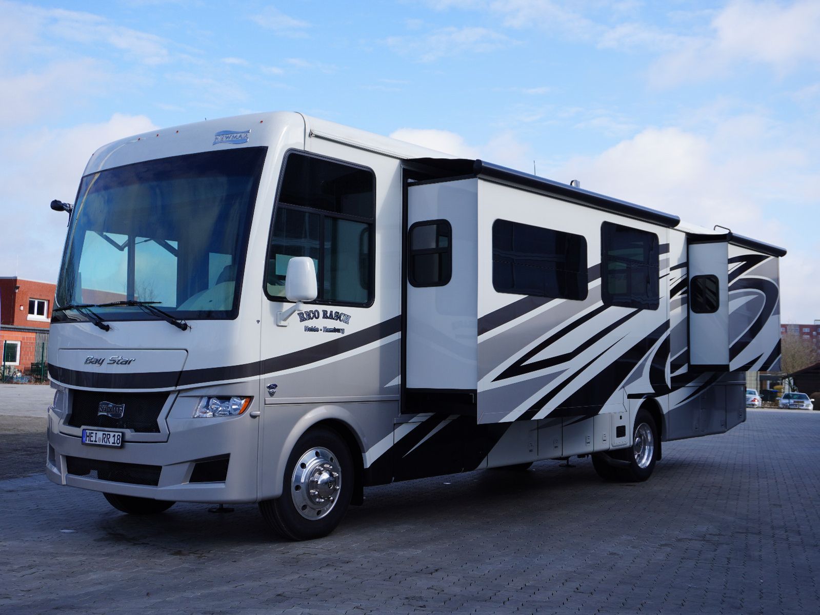 Fahrzeugabbildung Ford Newmar Bay Star 3626 Class A