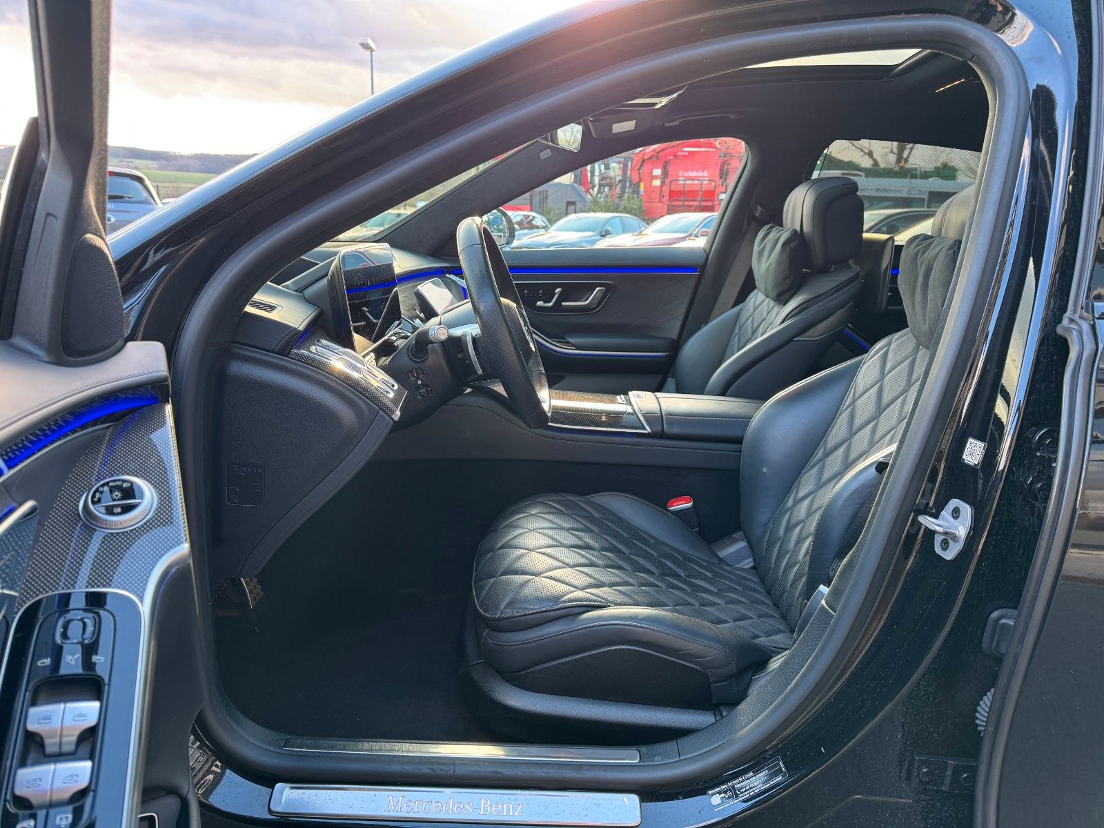 Fahrzeugabbildung Mercedes-Benz S 580 4M L VOLL+AMG+Chauffeur+STH+3D+Pano+