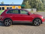 Volkswagen Tiguan Highline 4Motion Vollausstattung! - Volkswagen Tiguan in Rostock