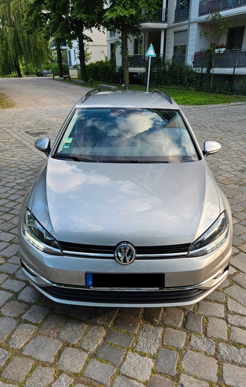 Image of Volkswagen Golf