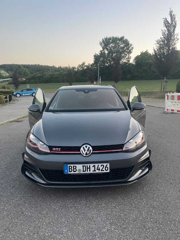 Image of Volkswagen Golf