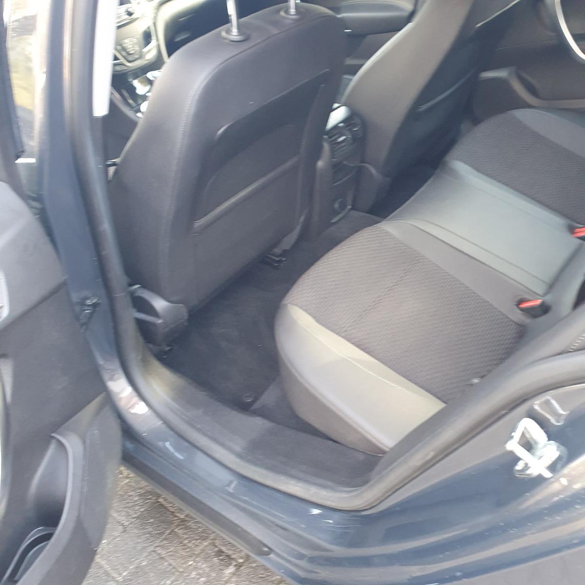 Opel Insignia 2014 — photo 14