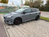 Ford Focus 1,5 EcoBoost 110kW ST-Line Red Turnier... - Ford Focus: ST Line Red