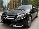 Mercedes-Benz C 250 C -Klasse Lim. C 250 CGI Automatik - mit Benzin-Antrieb: Vollleder, Schiebedach, mit Klimaanlage