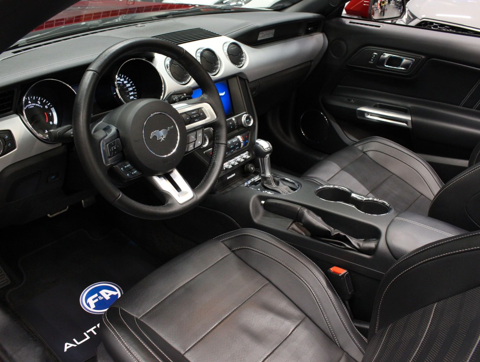 Fahrzeugabbildung Ford Mustang 2.3 EcoBoost Auto