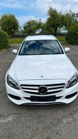 MERCEDES-BENZ Mercedes Benz C250D/ 4 Matic/ Top-Ausstattung
