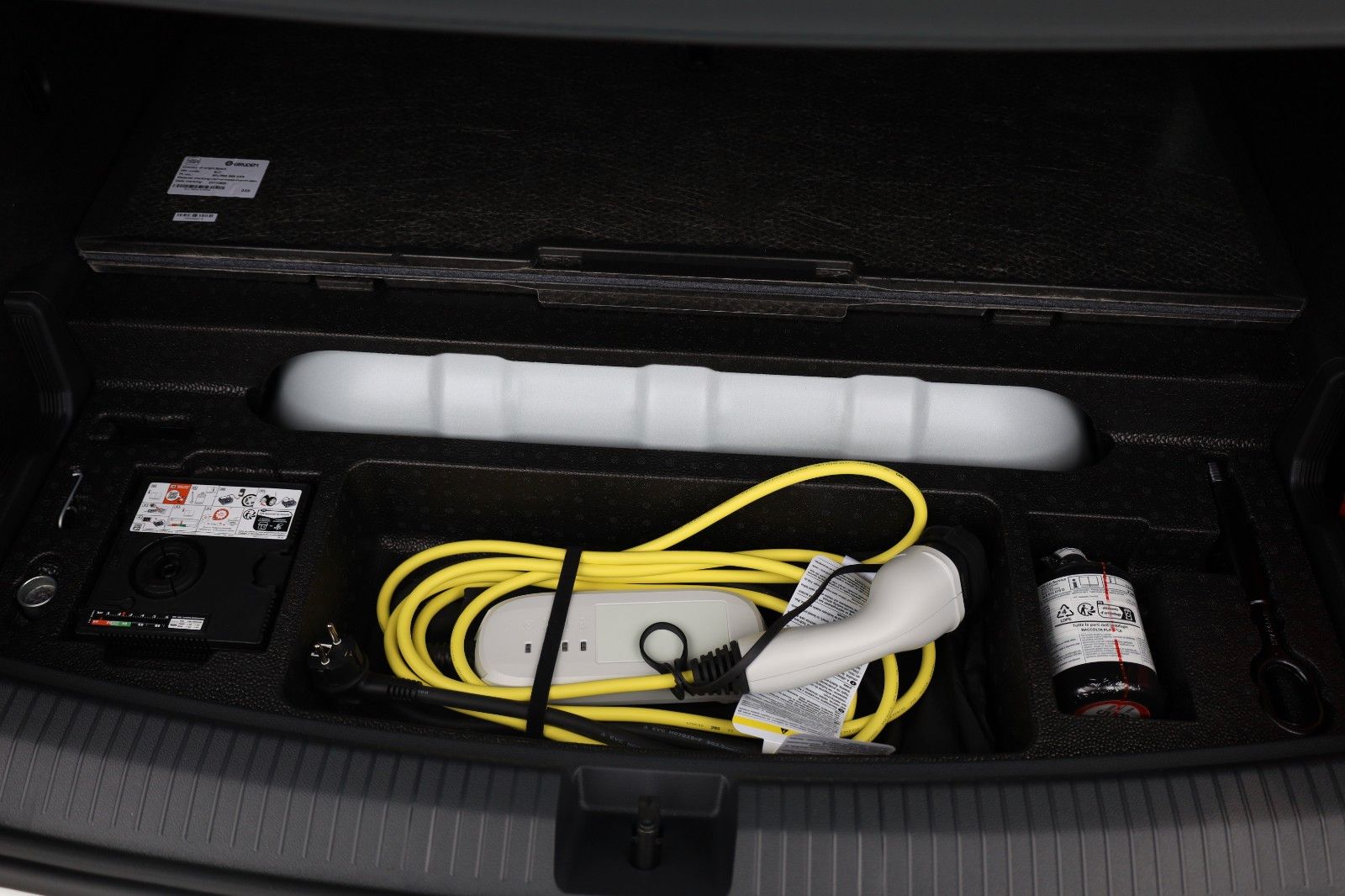 Fahrzeugabbildung SEAT Tarraco 1.4 e-HYBRID FR *SHZ*LED*AHK schwenkbar