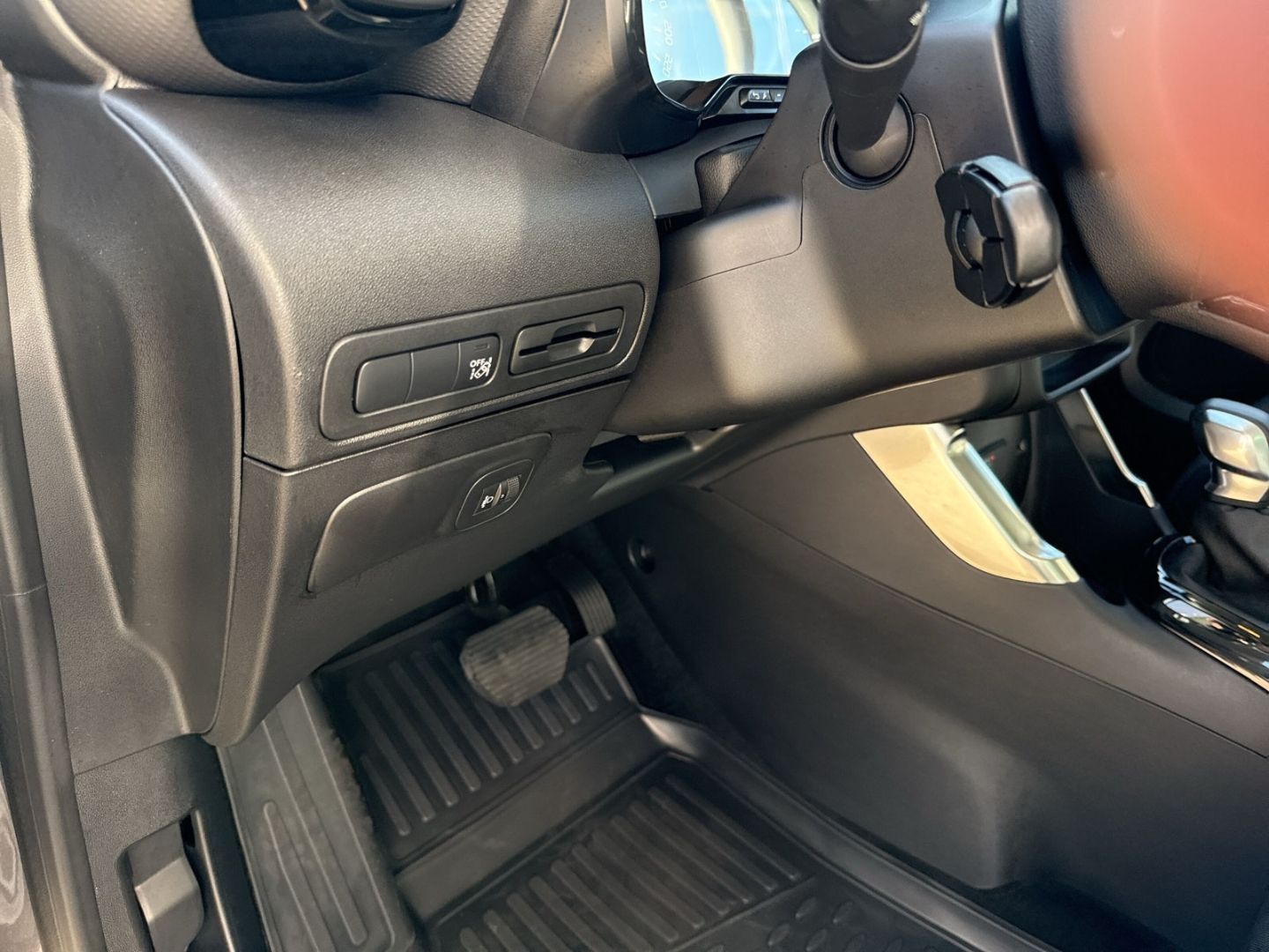 Fahrzeugabbildung Citroën C3 Aircross C-Series 1.2 PureTech 130 Automatik