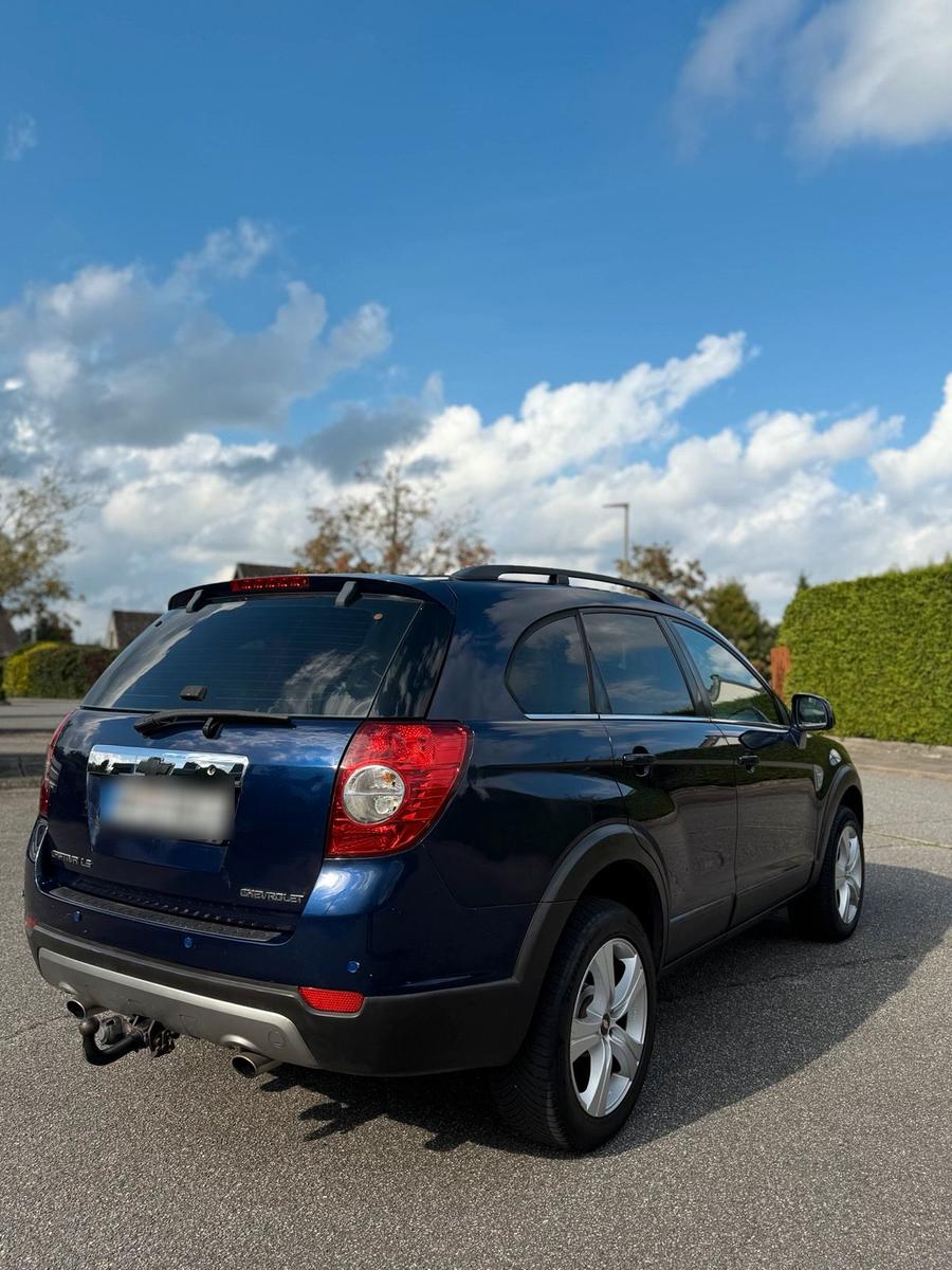 Chevrolet Captiva 2007 — interior