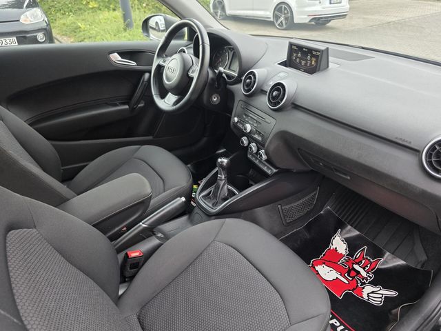 AUDI A1 — Foto 22