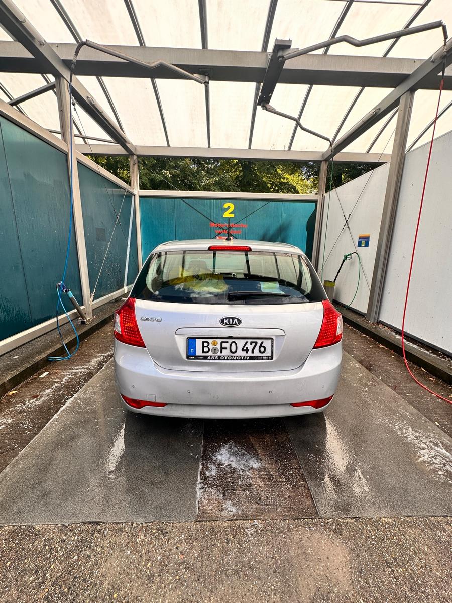 Kia cee'd 2012 — photo 7