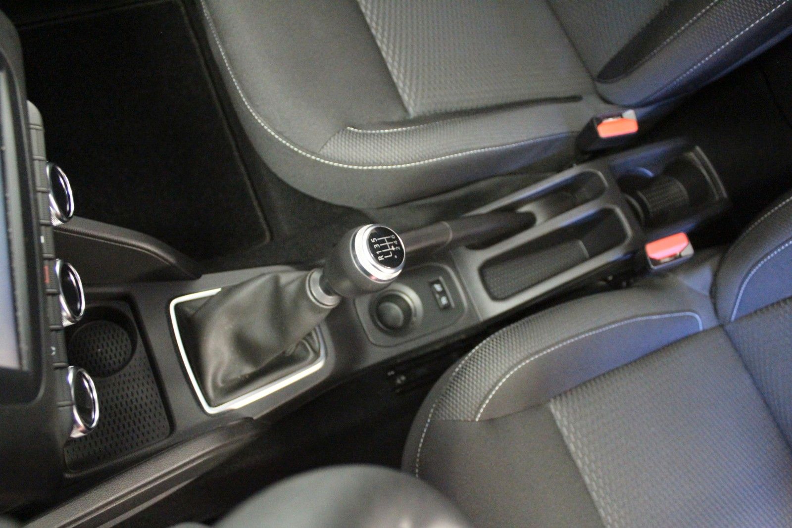 Fahrzeugabbildung Dacia Duster TCe130 *Urban*Navi*Sitzhzg*Kamera