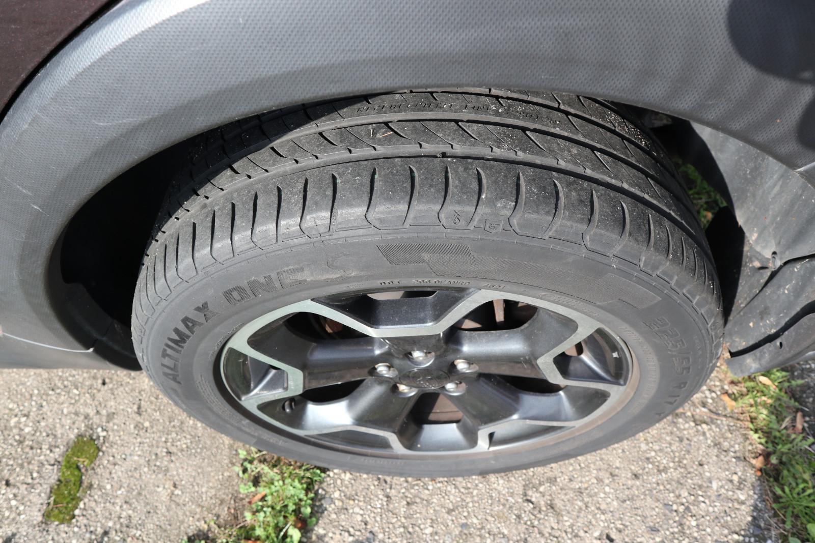 Subaru XV 2012 — photo 9