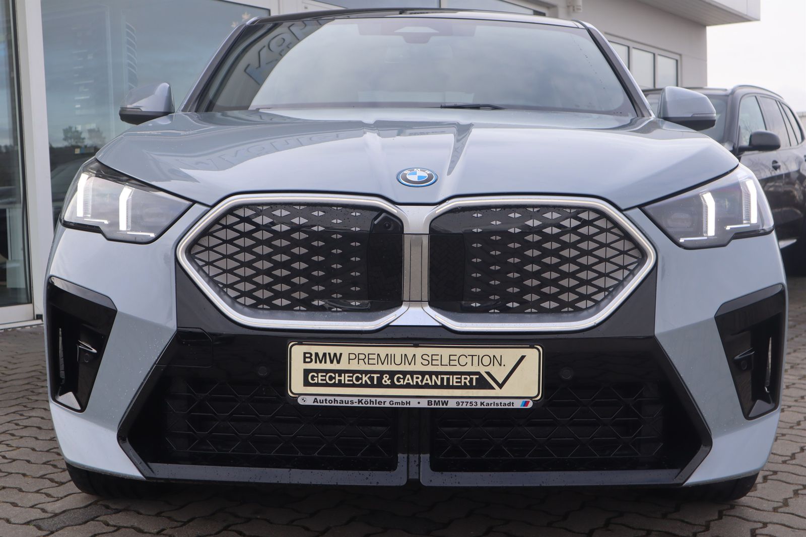 BMW iX2 eDrive20 M Sport Head-Up HK Pano. 360° foto 2