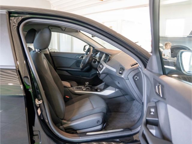 BMW 118 i Aut. Advantage Navi e-Heckkl. DigiCockpit  foto 8