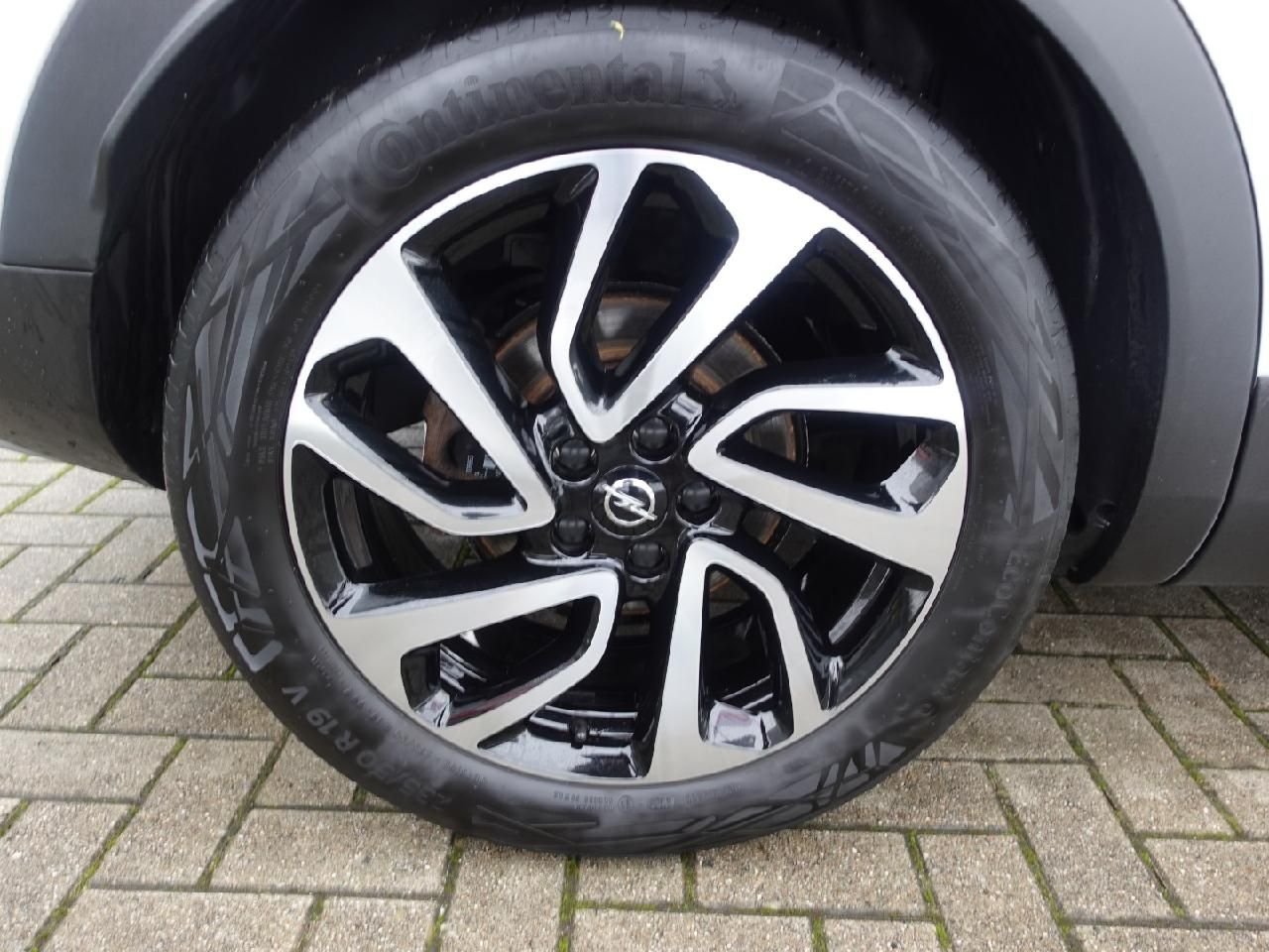 Fahrzeugabbildung Opel Grandland 2,0 Innovation Automatik