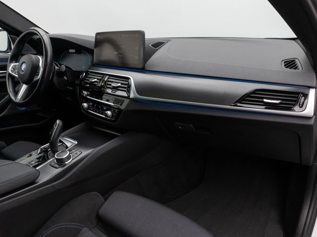 Foto Nummer 24: BMW 530e