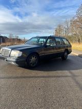 Mercedes-Benz E 300 - Mercedes-Benz E 300 aus 1991