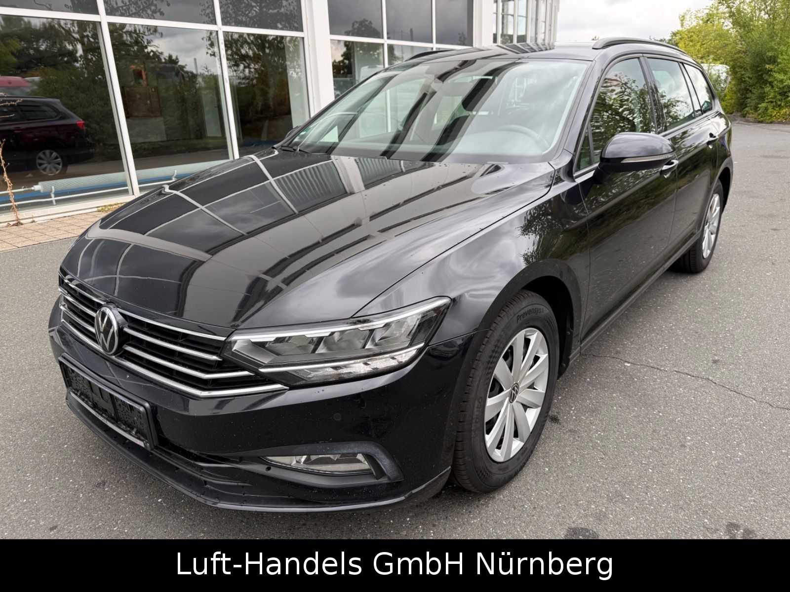 Volkswagen Passat Variant - 1