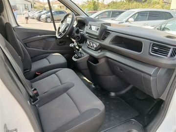 Renault Trafic - 9