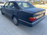 Mercedes-Benz E 200D/W124/2. Hand - Mercedes-Benz mit Diesel-Antrieb: W124