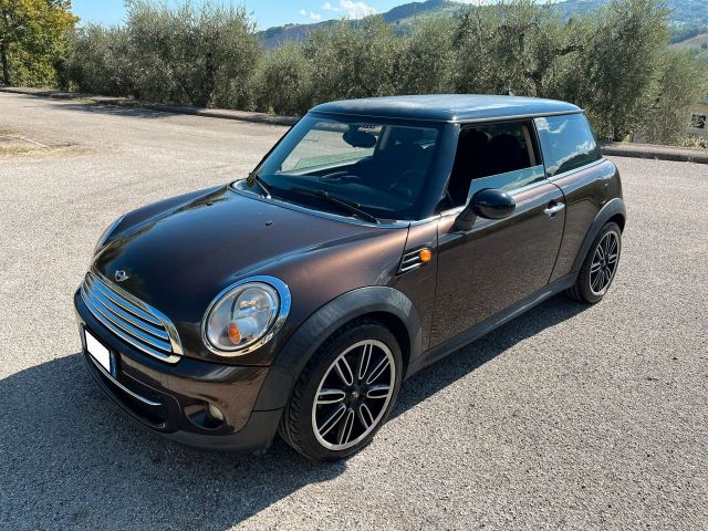 MINI (R56-57) 3S 1.6 16V D 112 S&S Cooper 6M 201