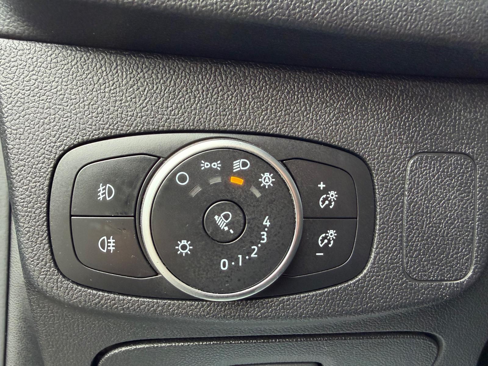 Ford Focus Turnier ST-Line/Navi/Keyless/Tempomat/LED