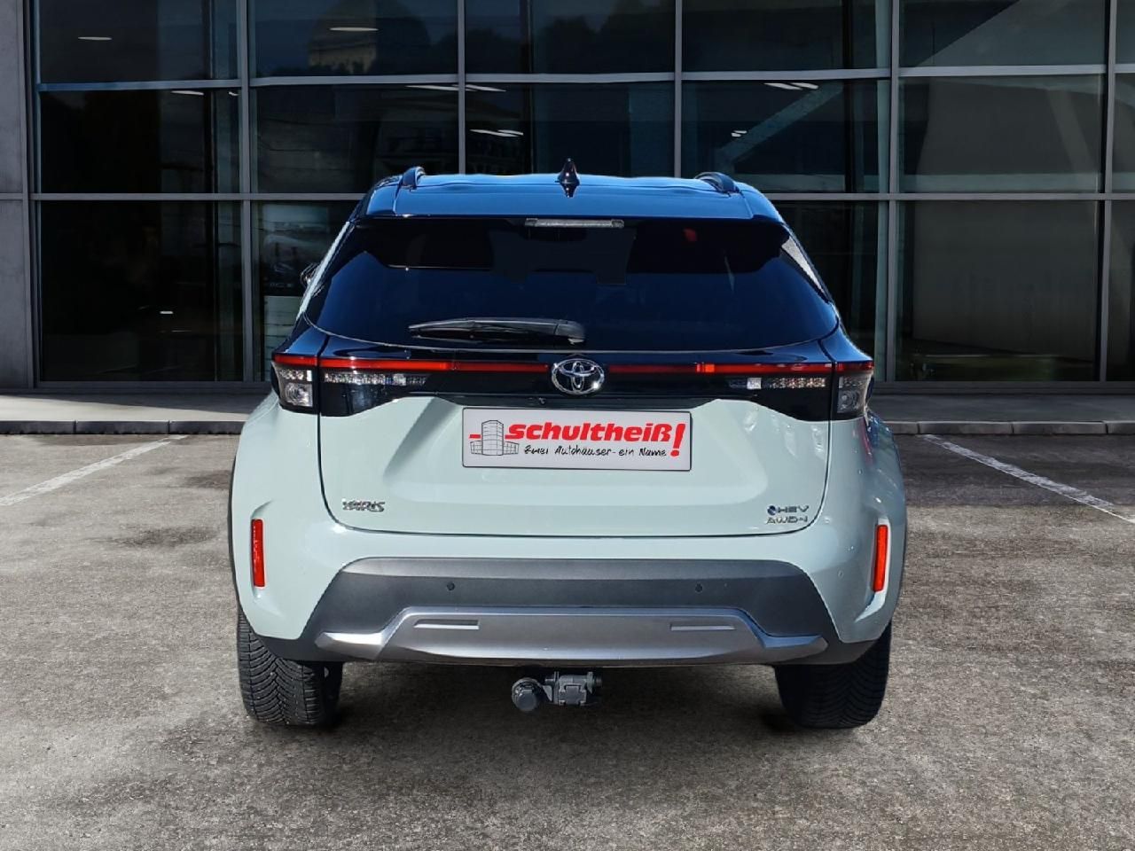 Fahrzeugabbildung Toyota Yaris Cross Hybrid AWD-i Premiere Edition